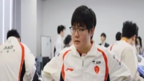 京多安谈巴塞罗那：这是一支顶级球队，我对哈维、白莱特、布斯克茨充满憧憬，踏上新旅程。